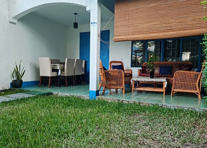 Bungalow 3 Bedrooms, Garden, Beach